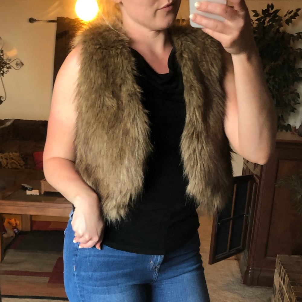 Fur vest